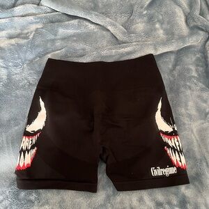 Civil regime venom shorts